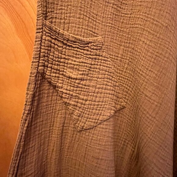 Fun Fun gauze tunic made in Thailand- Gently loved - Picture 2 of 8